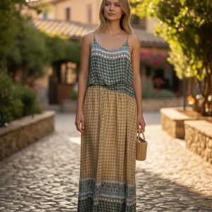 Umgee Green and Beige Patterned Maxi Skirt